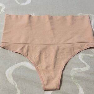 Women’s beige panty size L